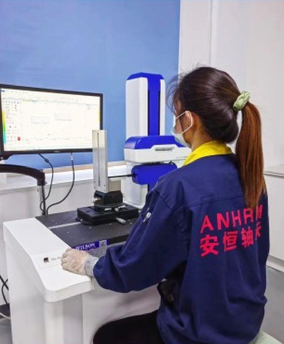 Metrology room with precision measuring instruments